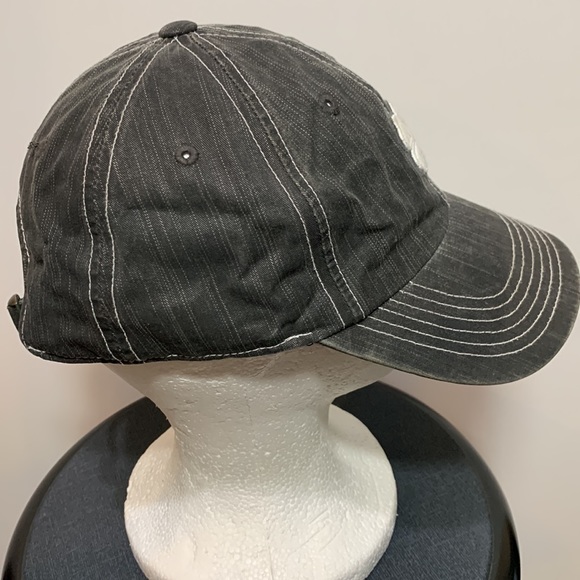 Black Clover Live Lucky Dark Gray Adjustable Strapback Baseball Cap - Picture 5 of 8